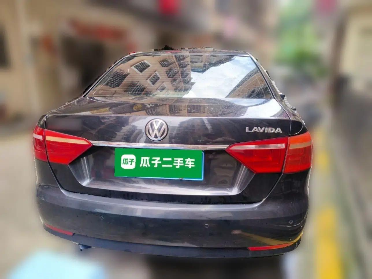 Volkswagen Lavida 2013 Restyled Classic 1.6L Automatic Comfort Edition — миниатюра 5