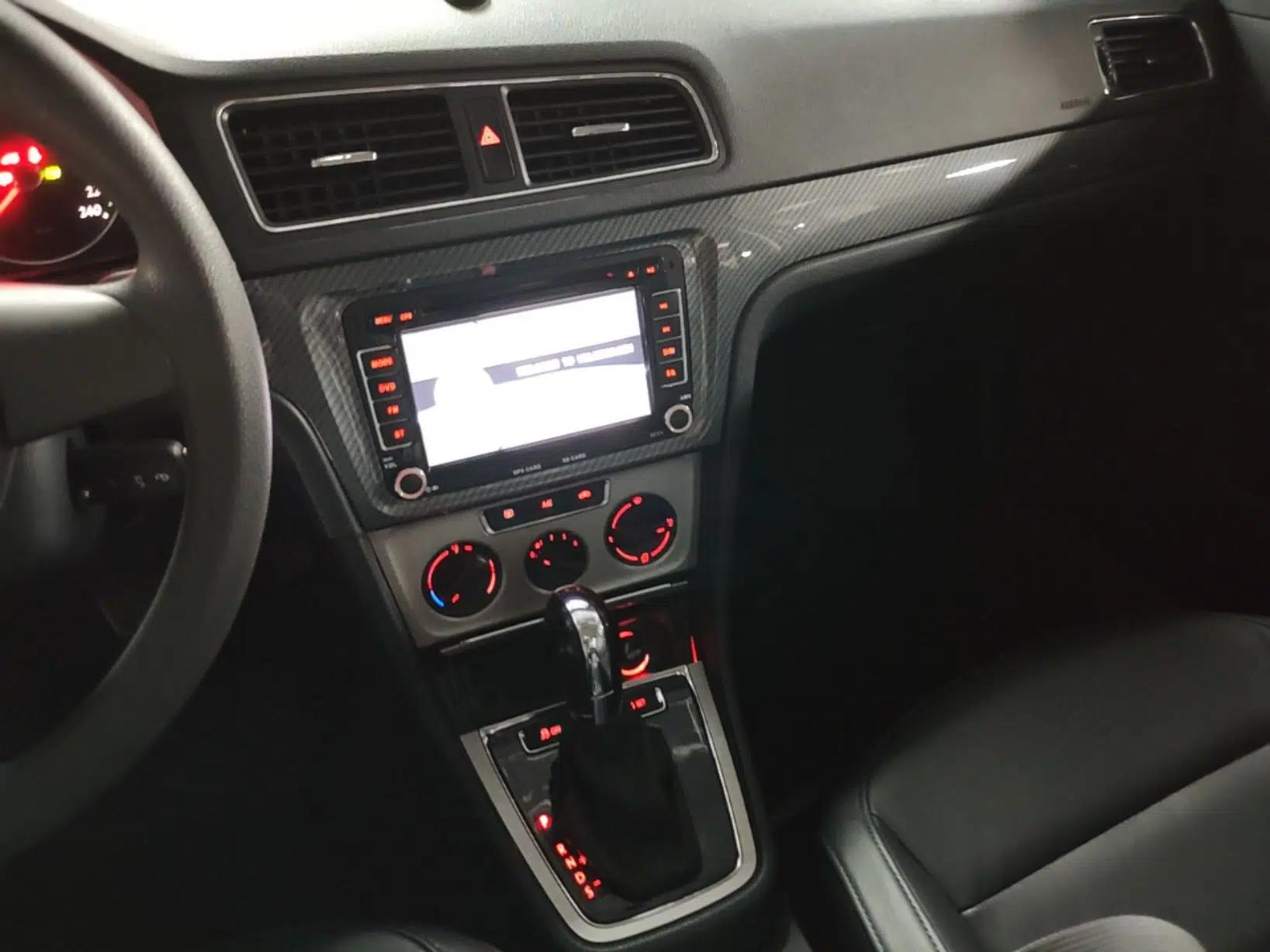 Volkswagen Lavida 2013 Restyled Classic 1.6L Automatic Comfort Edition — миниатюра 15
