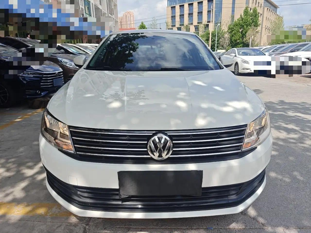 Volkswagen Lavida 2017 1.6L Automatic Fashion Edition — миниатюра 2