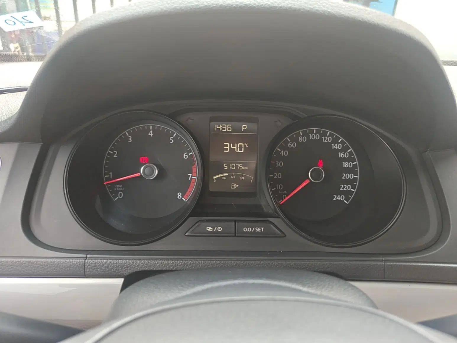 Volkswagen Lavida 2017 1.6L Automatic Fashion Edition — миниатюра 14