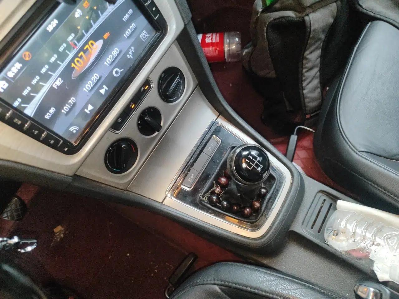 Volkswagen Lavida 2013 Restyled Classic 1.6L Manual Comfort Edition — миниатюра 14