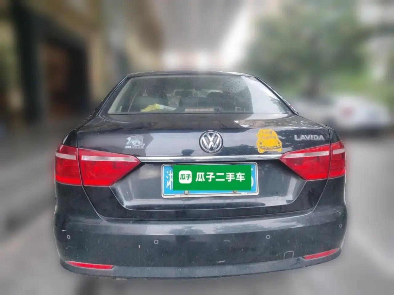 Volkswagen Lavida 2013 Restyled Classic 1.6L Manual Comfort Edition — миниатюра 5