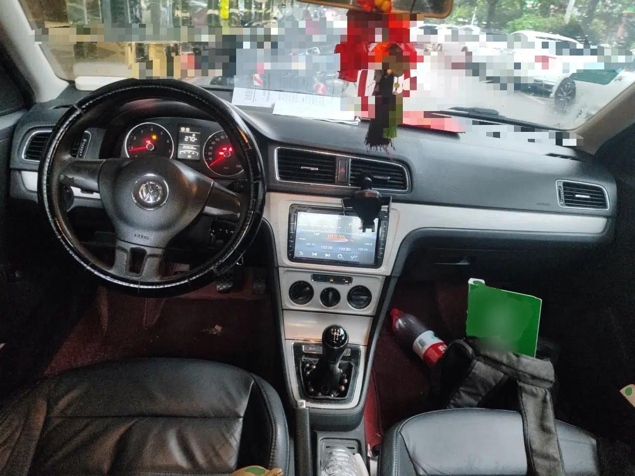 Volkswagen Lavida 2013 Restyled Classic 1.6L Manual Comfort Edition — миниатюра 9