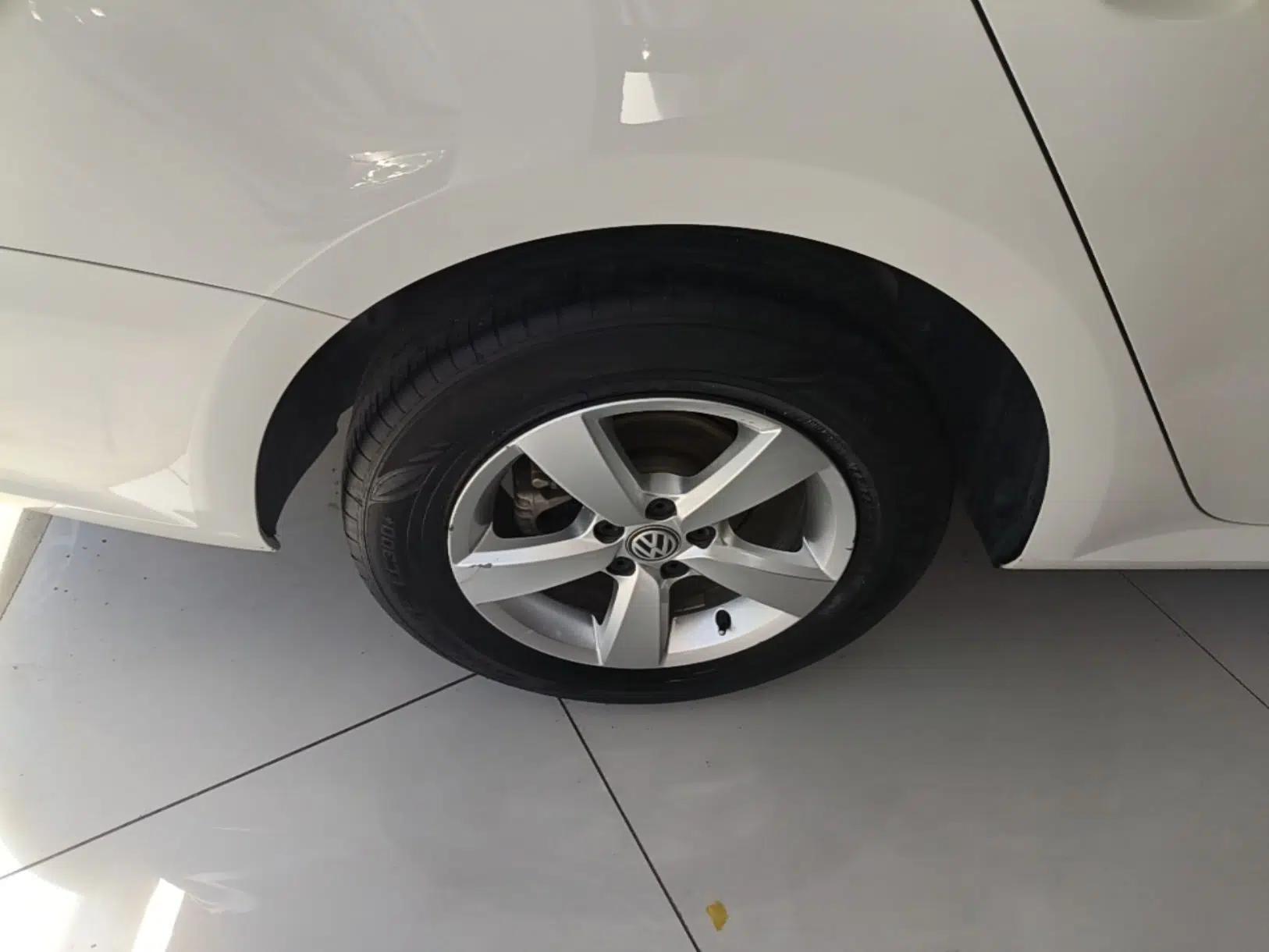 Volkswagen Lavida 2019 Lavida Start 1.5L Automatic Trendy Version China VI Standard — миниатюра 11