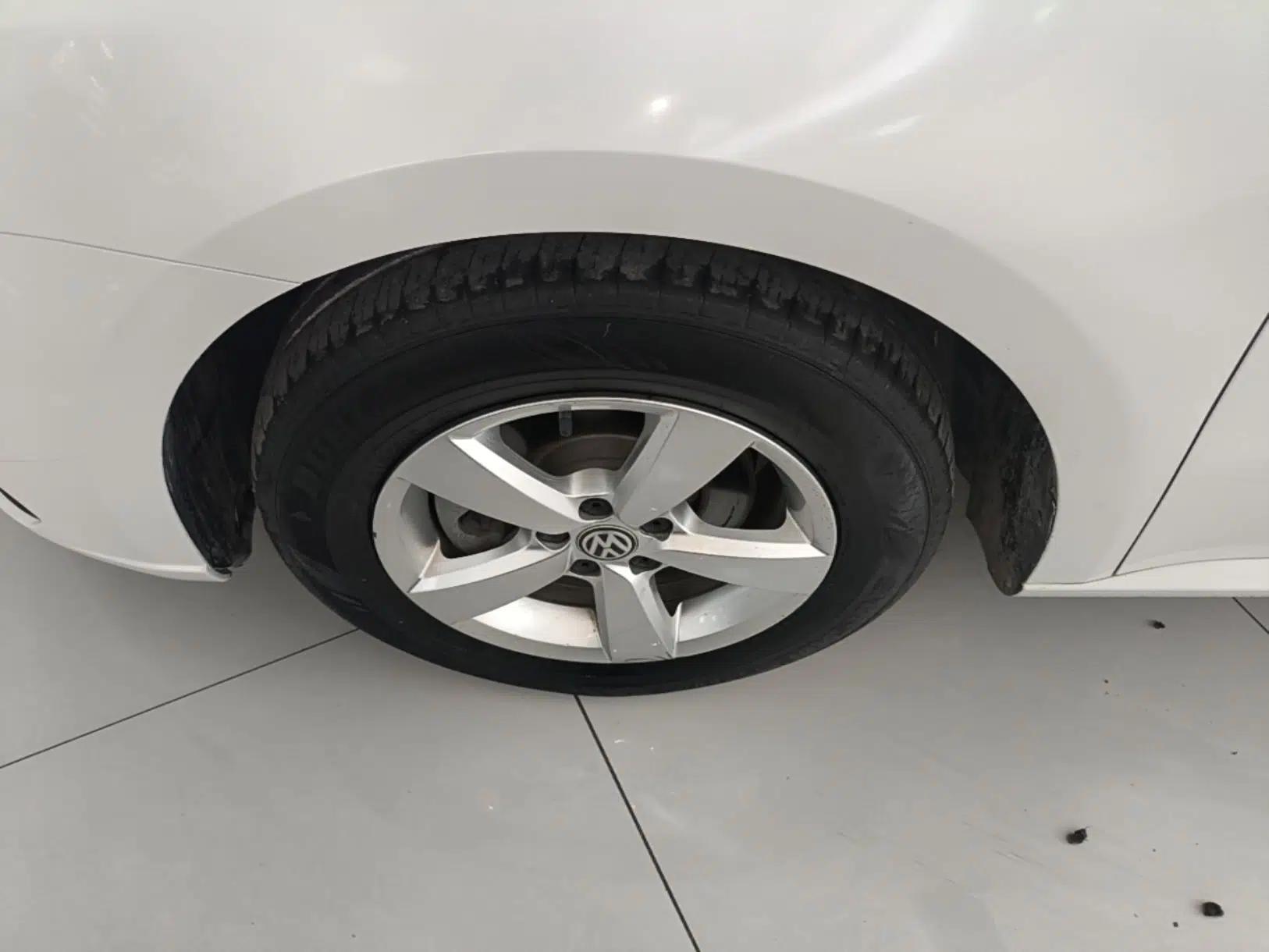 Volkswagen Lavida 2019 Lavida Start 1.5L Automatic Trendy Version China VI Standard — миниатюра 10