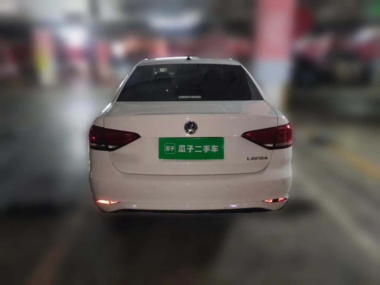 Volkswagen Lavida 2019 Lavida Start 1.5L Automatic Trendy Version China VI Standard — миниатюра 5