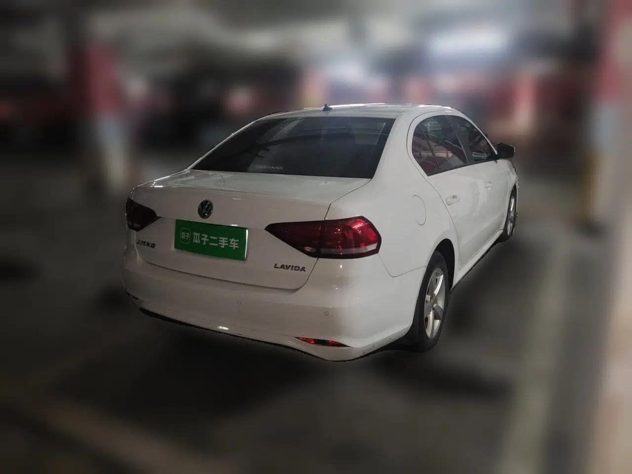 Volkswagen Lavida 2019 Lavida Start 1.5L Automatic Trendy Version China VI Standard — миниатюра 6