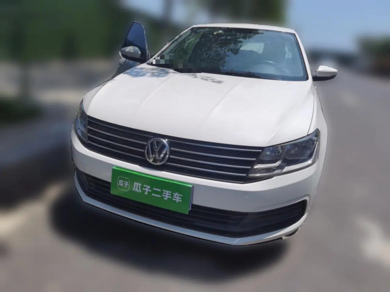 Volkswagen Lavida 2017 1.6L Automatic Fashion Edition — миниатюра 2