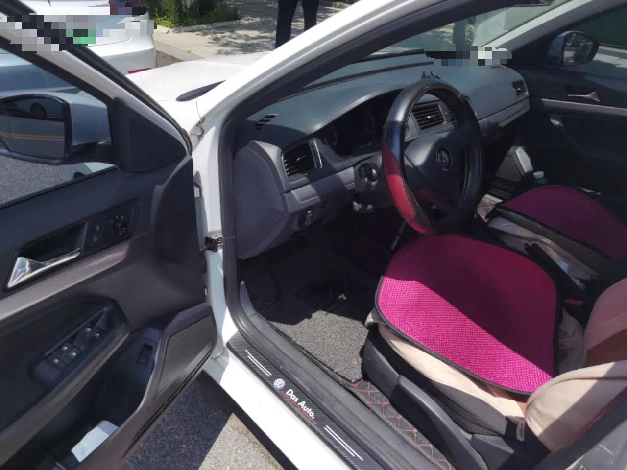 Volkswagen Lavida 2017 1.6L Automatic Fashion Edition — миниатюра 16