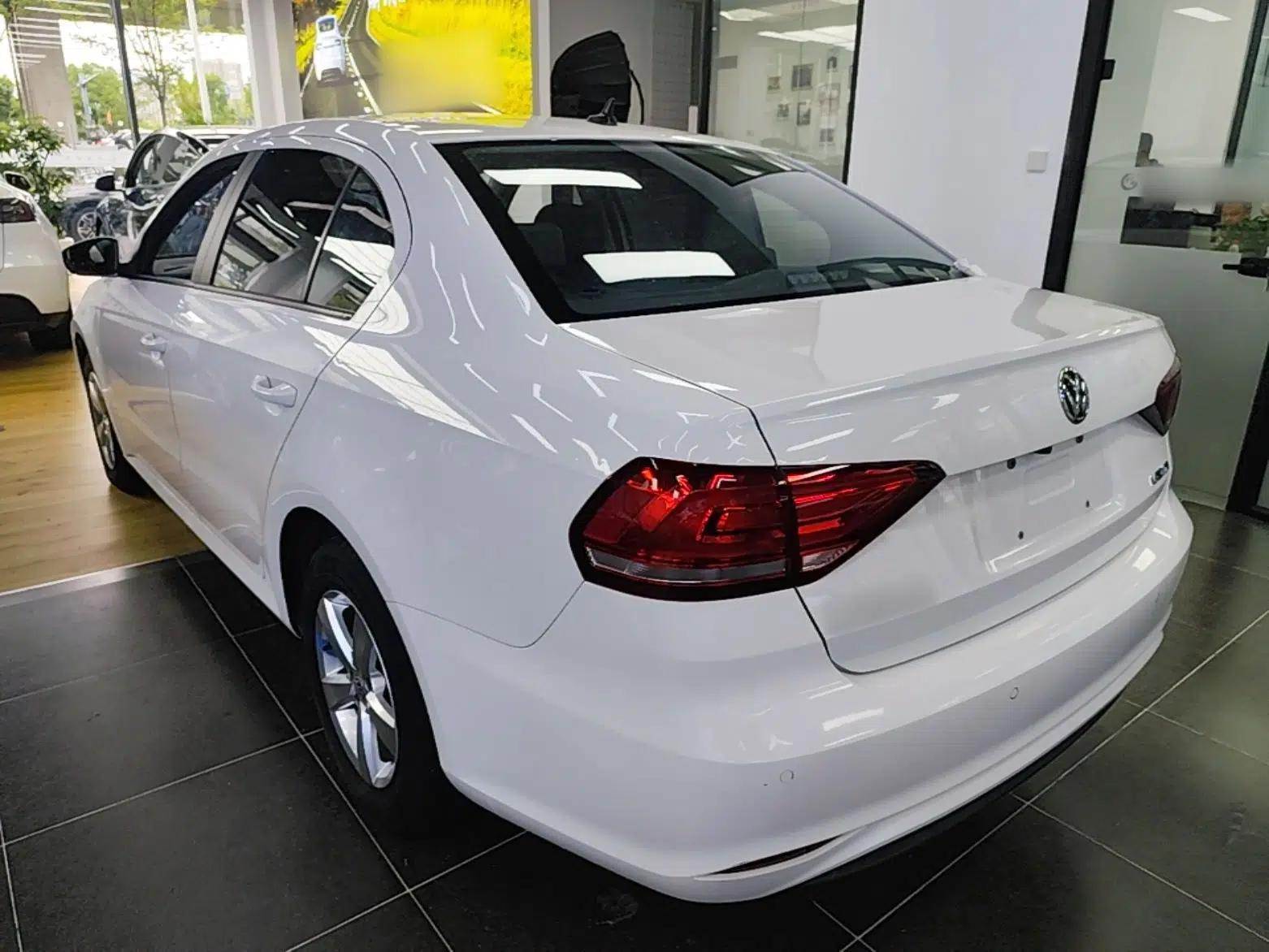 Volkswagen Lavida 2019 Lavida Start 1.5L Automatic Trendy Version China VI Standard — миниатюра 4