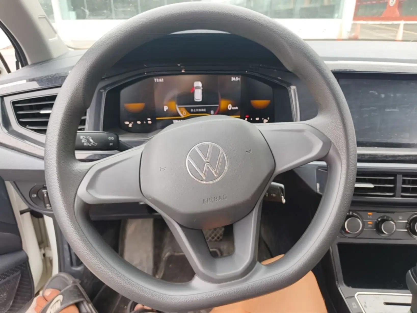 Volkswagen Lavida 2023 New Sharp 1.5L Automatic Custom Edition — миниатюра 13