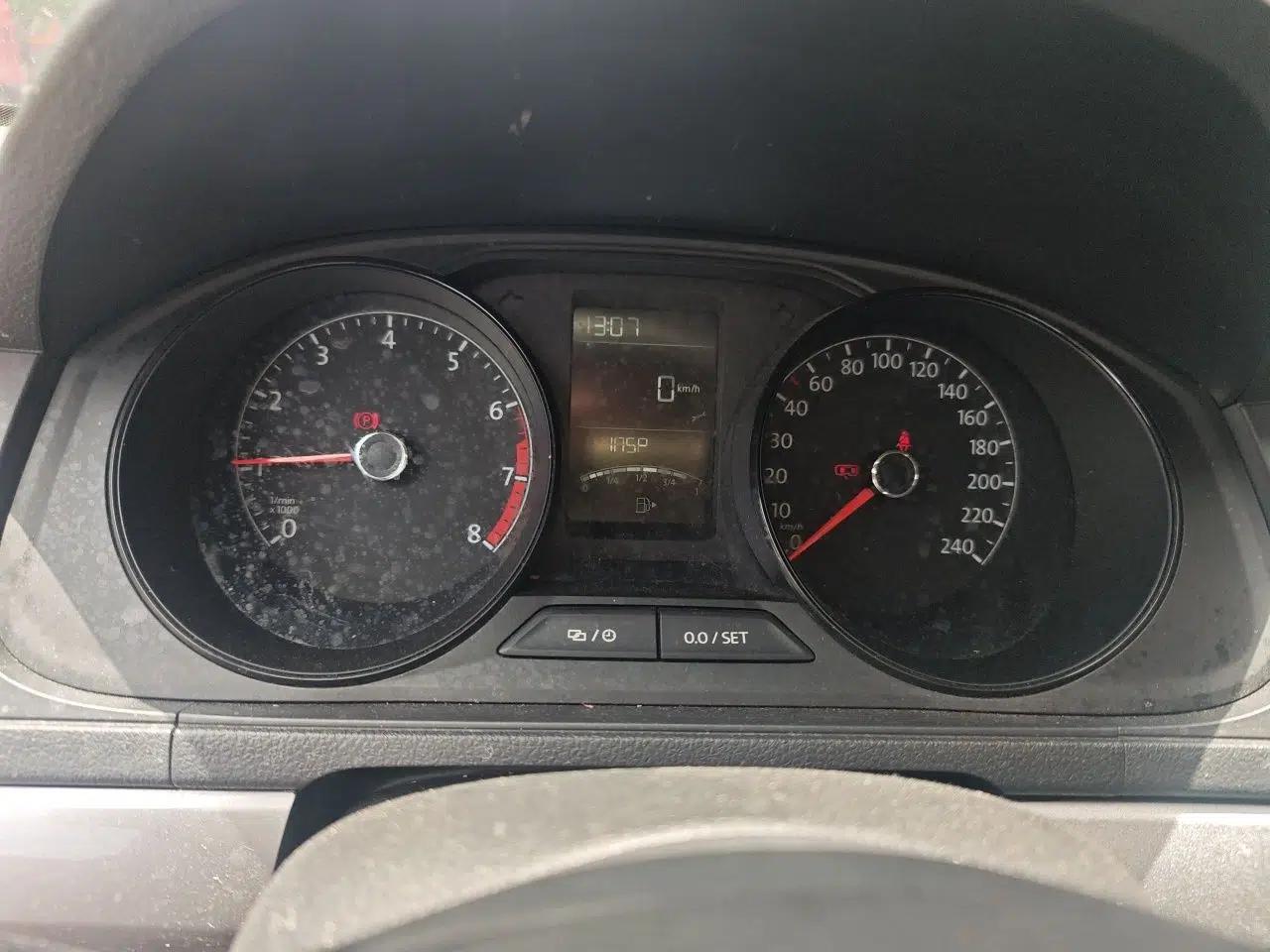 Volkswagen Lavida 2019 Lavida Start 1.5L Manual Fashion Edition China VI Standard — миниатюра 11