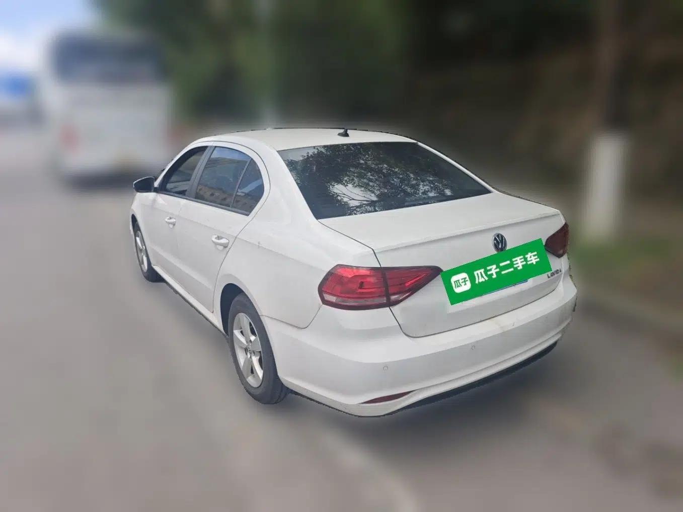 Volkswagen Lavida 2019 Lavida Start 1.5L Manual Fashion Edition China VI Standard — миниатюра 4
