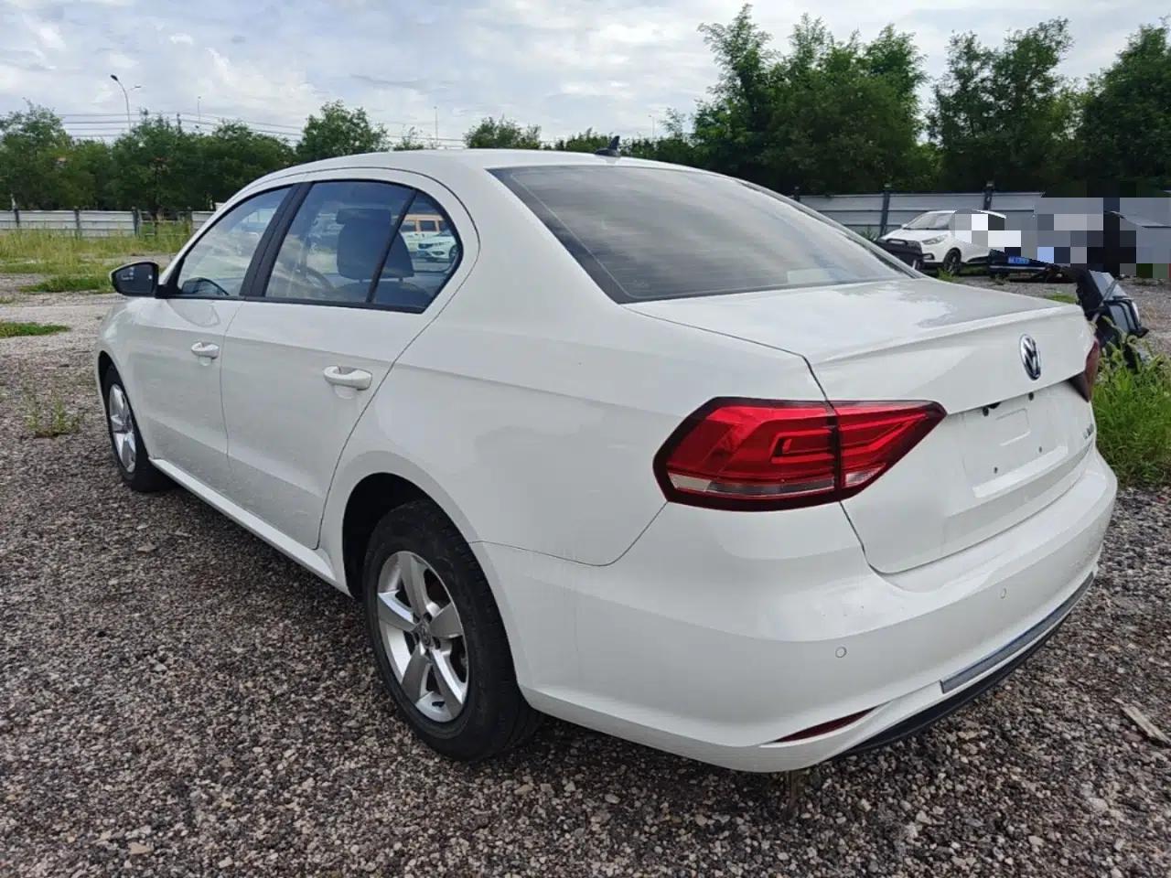 Volkswagen Lavida 2019 Lavida Start 1.5L Automatic Trendy Version China VI Standard — миниатюра 4