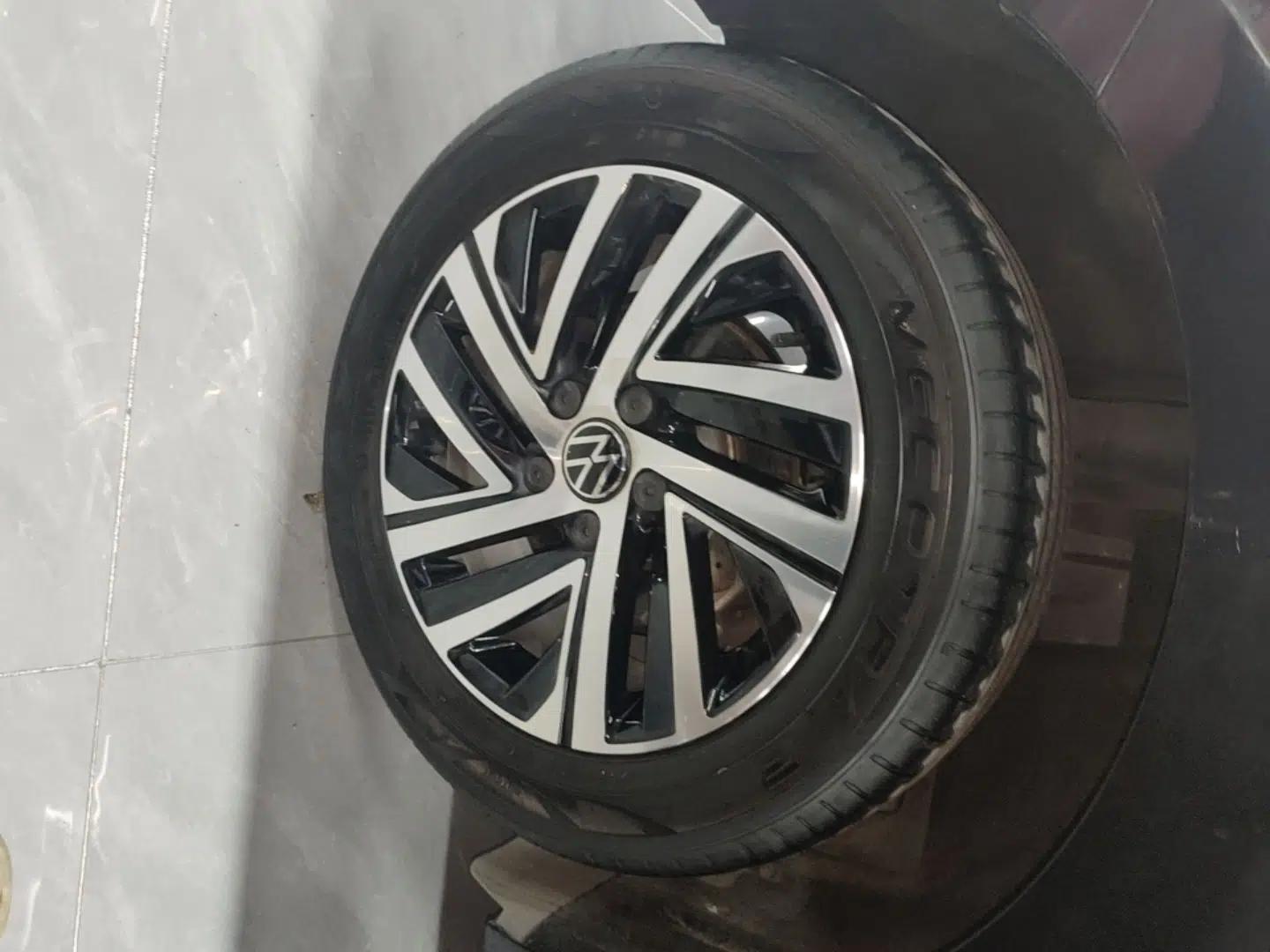 Volkswagen Lavida 2024 300TSI DSG Starry Sky Deluxe Edition — миниатюра 11