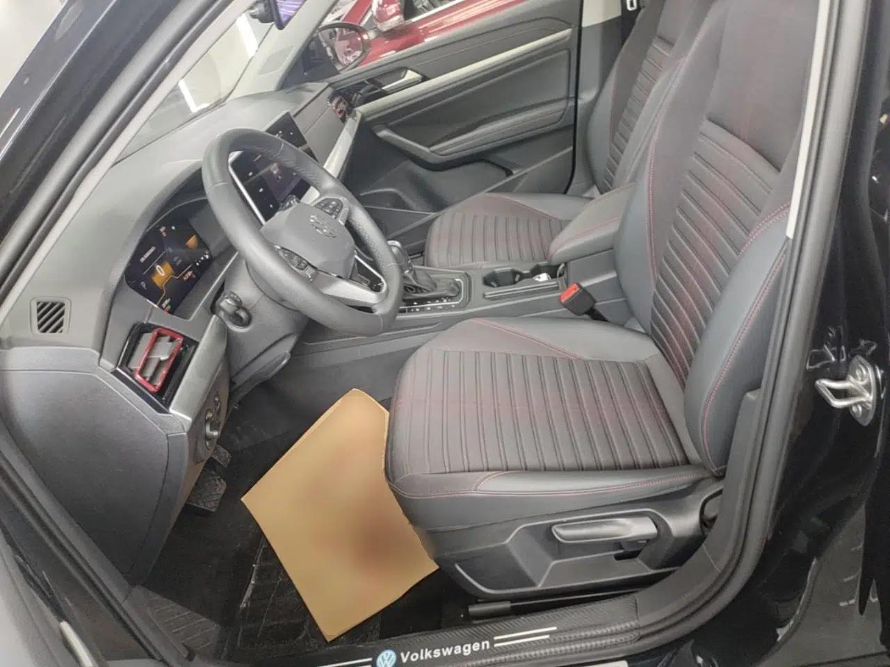 Volkswagen Lavida 2024 300TSI DSG Starry Sky Deluxe Edition — миниатюра 17