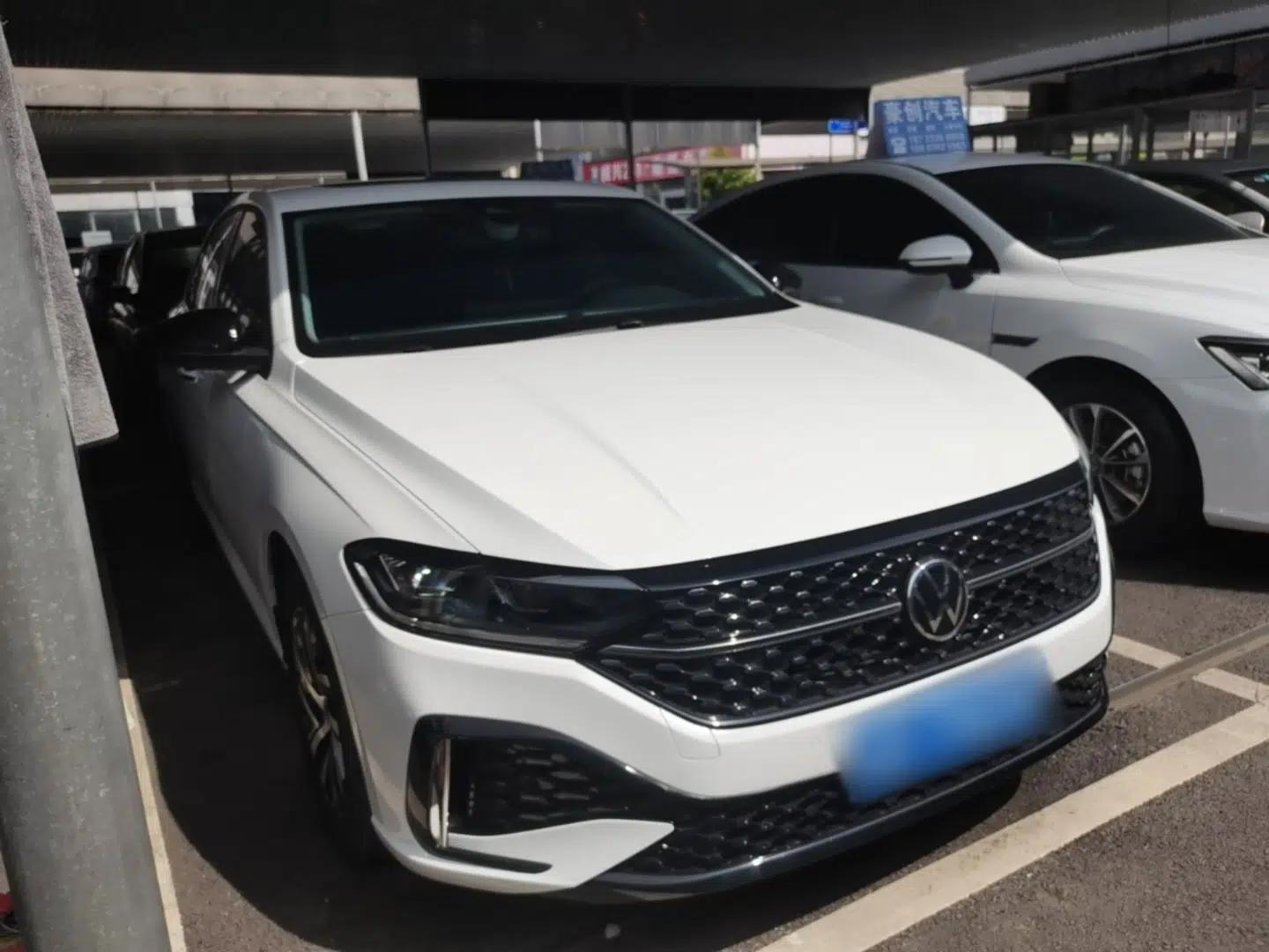 Volkswagen Lavida 2024 300TSI DSG Starry Sky Leading Edition — миниатюра 12