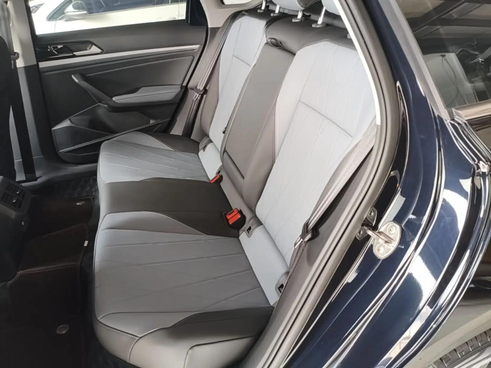 Volkswagen Lavida 2024 1.5L Automatic Starry Sky 5 Million Edition — миниатюра 20
