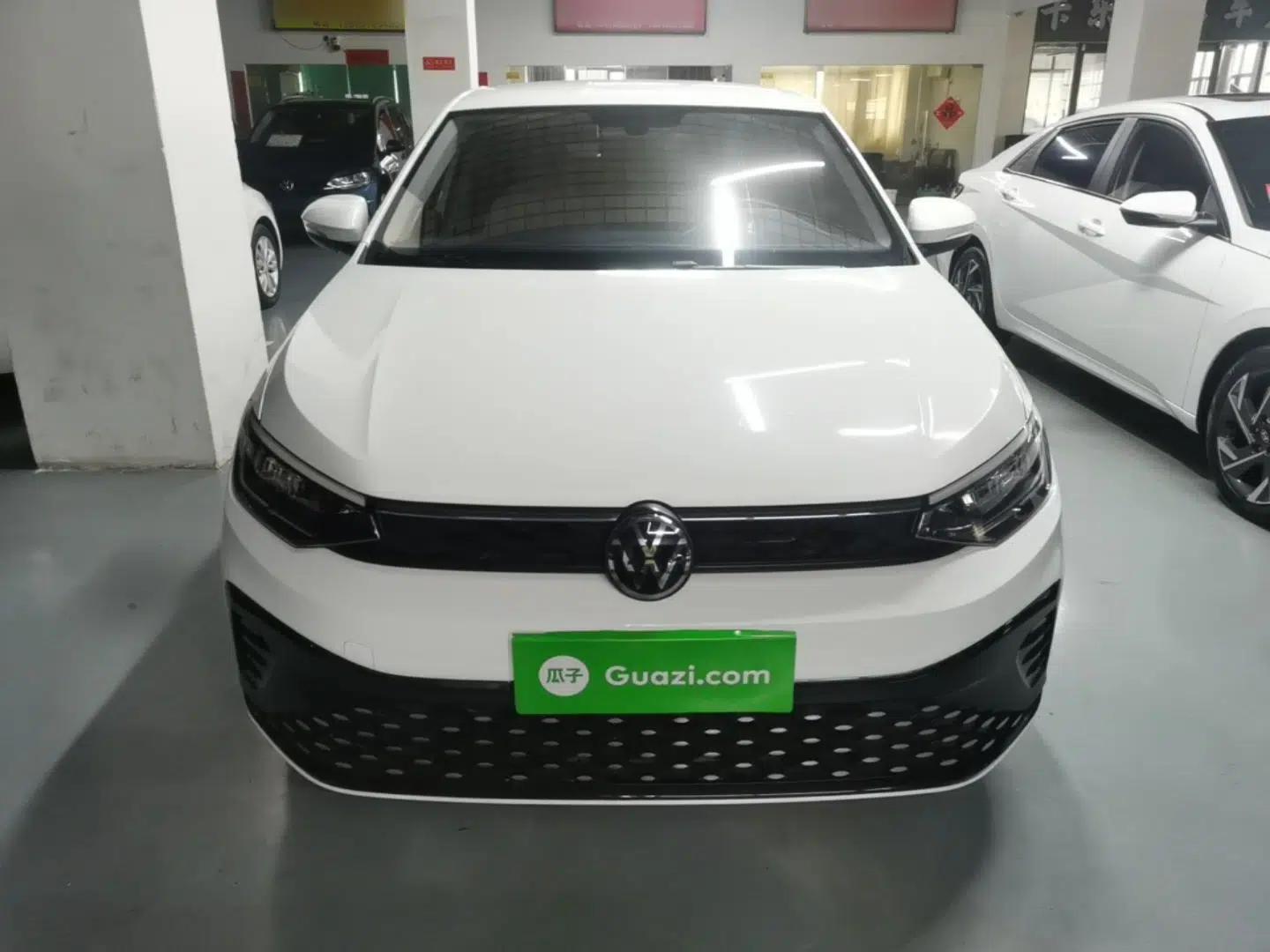 Volkswagen Lavida 2023 New Rui 1.5L Automatic New Yi Edition — миниатюра 2