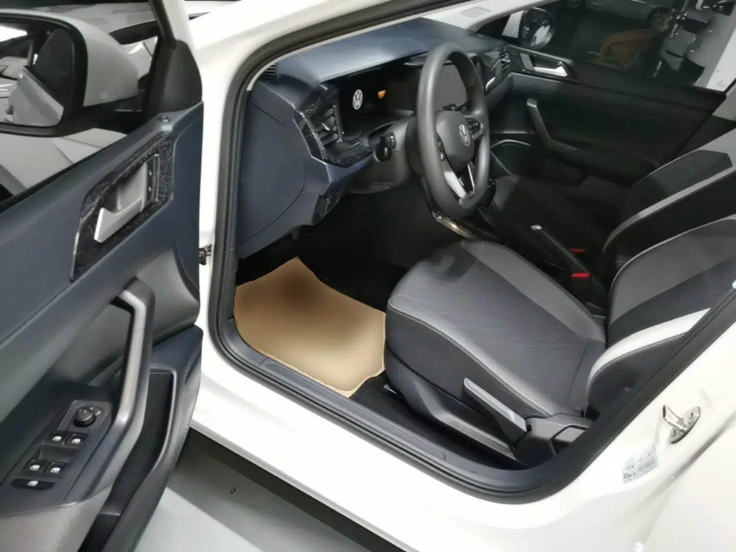 Volkswagen Lavida 2023 New Rui 1.5L Automatic New Yi Edition — миниатюра 18