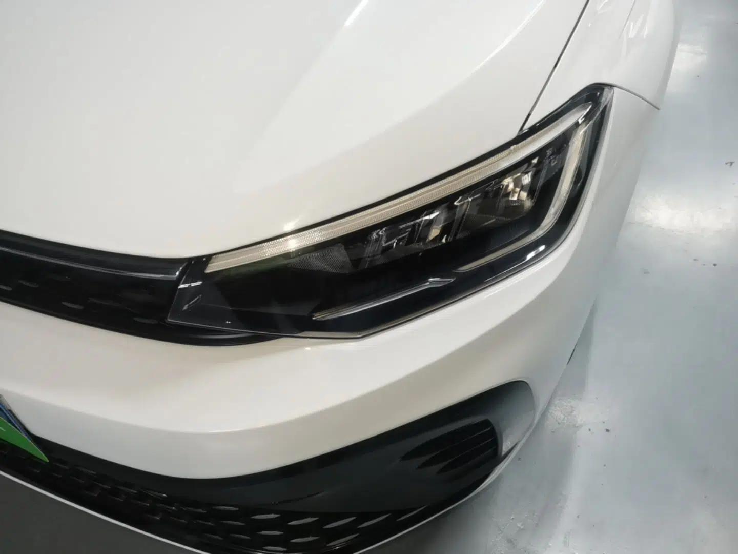 Volkswagen Lavida 2023 New Rui 1.5L Automatic New Yi Edition — миниатюра 8