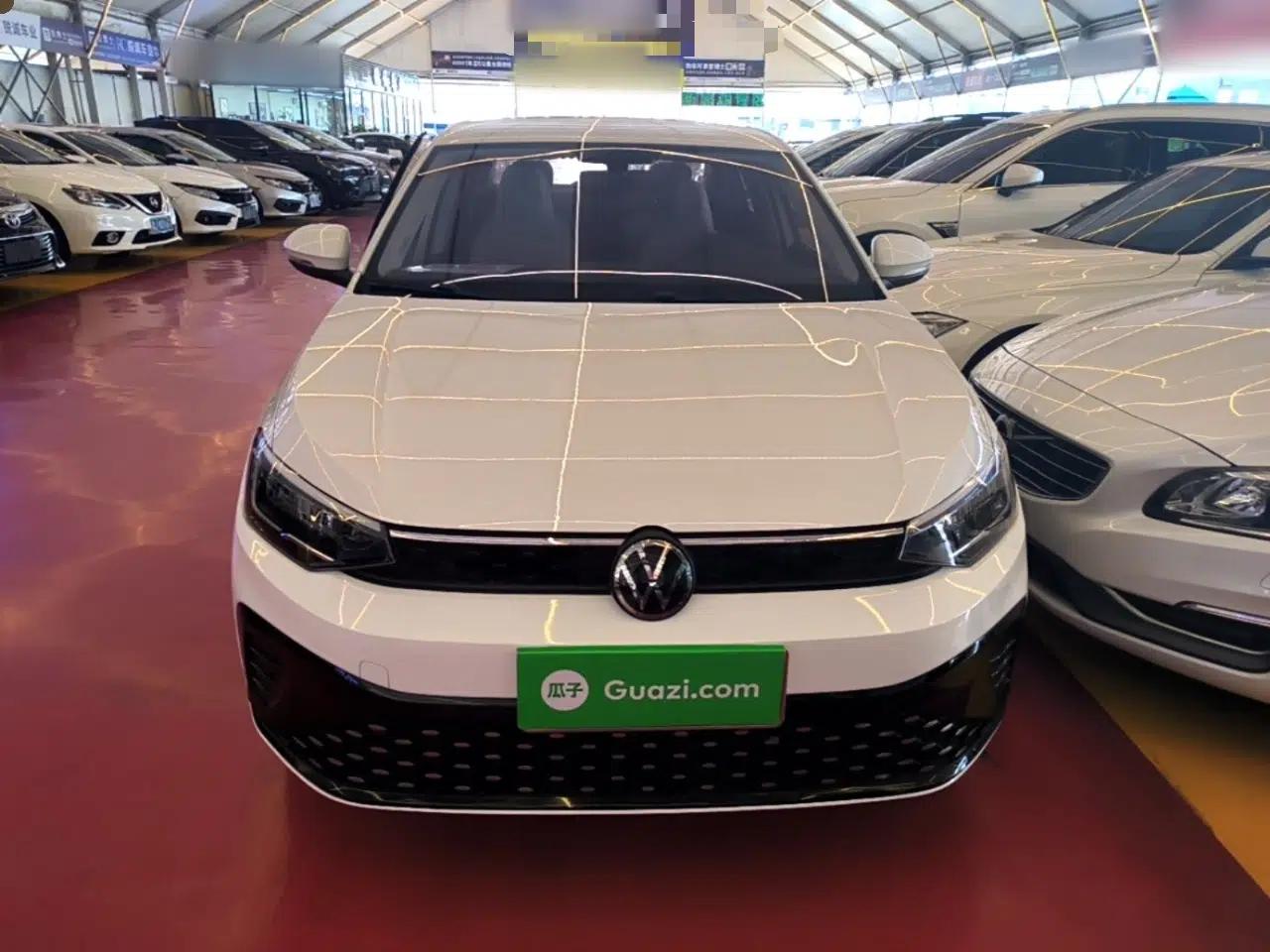Volkswagen Lavida 2023 New Rui 1.5L Automatic New Yi Edition — миниатюра 2