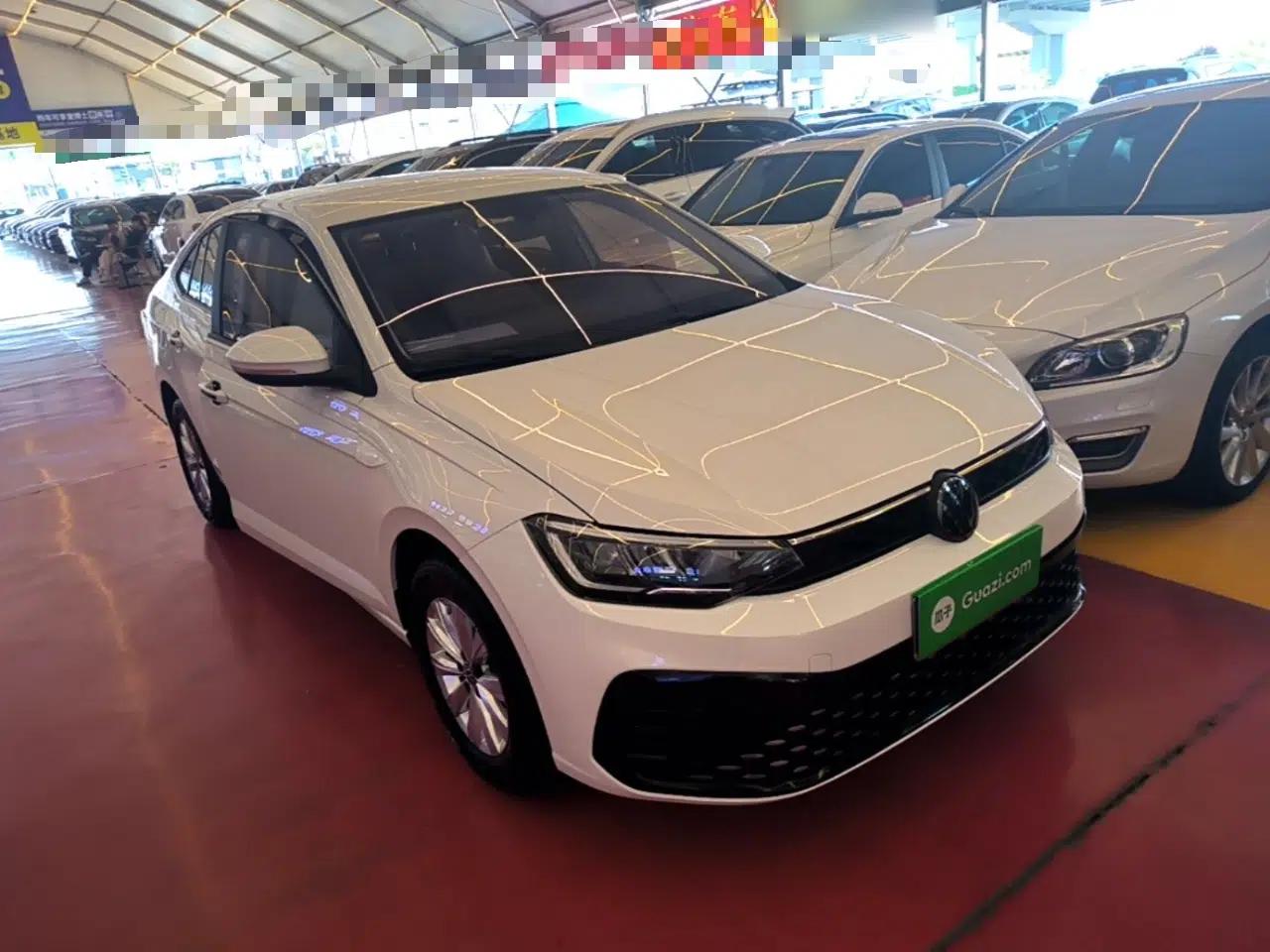 Volkswagen Lavida 2023 New Rui 1.5L Automatic New Yi Edition — миниатюра 3