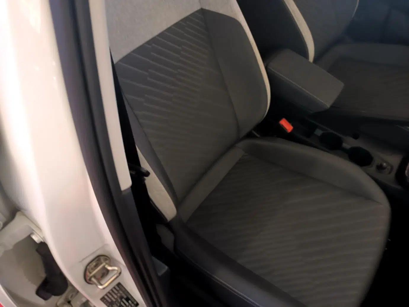 Volkswagen Lavida 2023 New Rui 1.5L Automatic New Yi Edition — миниатюра 24