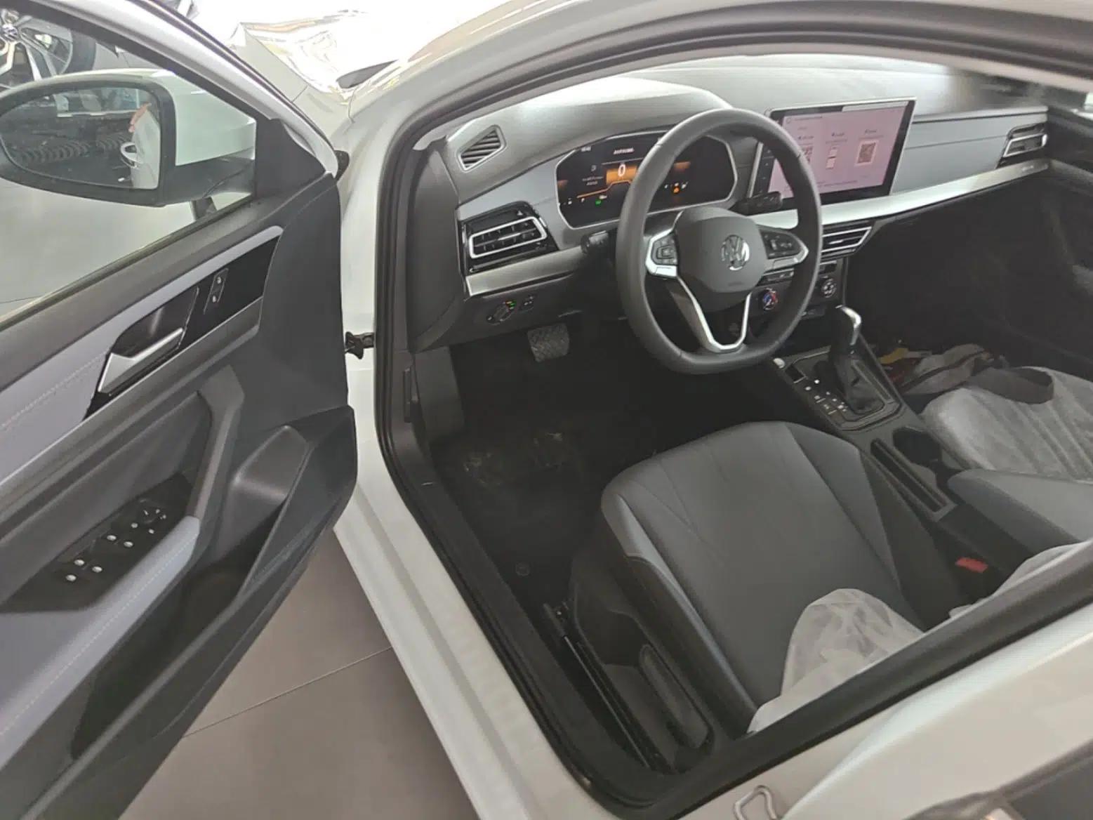 Volkswagen Lavida 2026 1.5L Automatic Starry Five-Million Edition — миниатюра 18