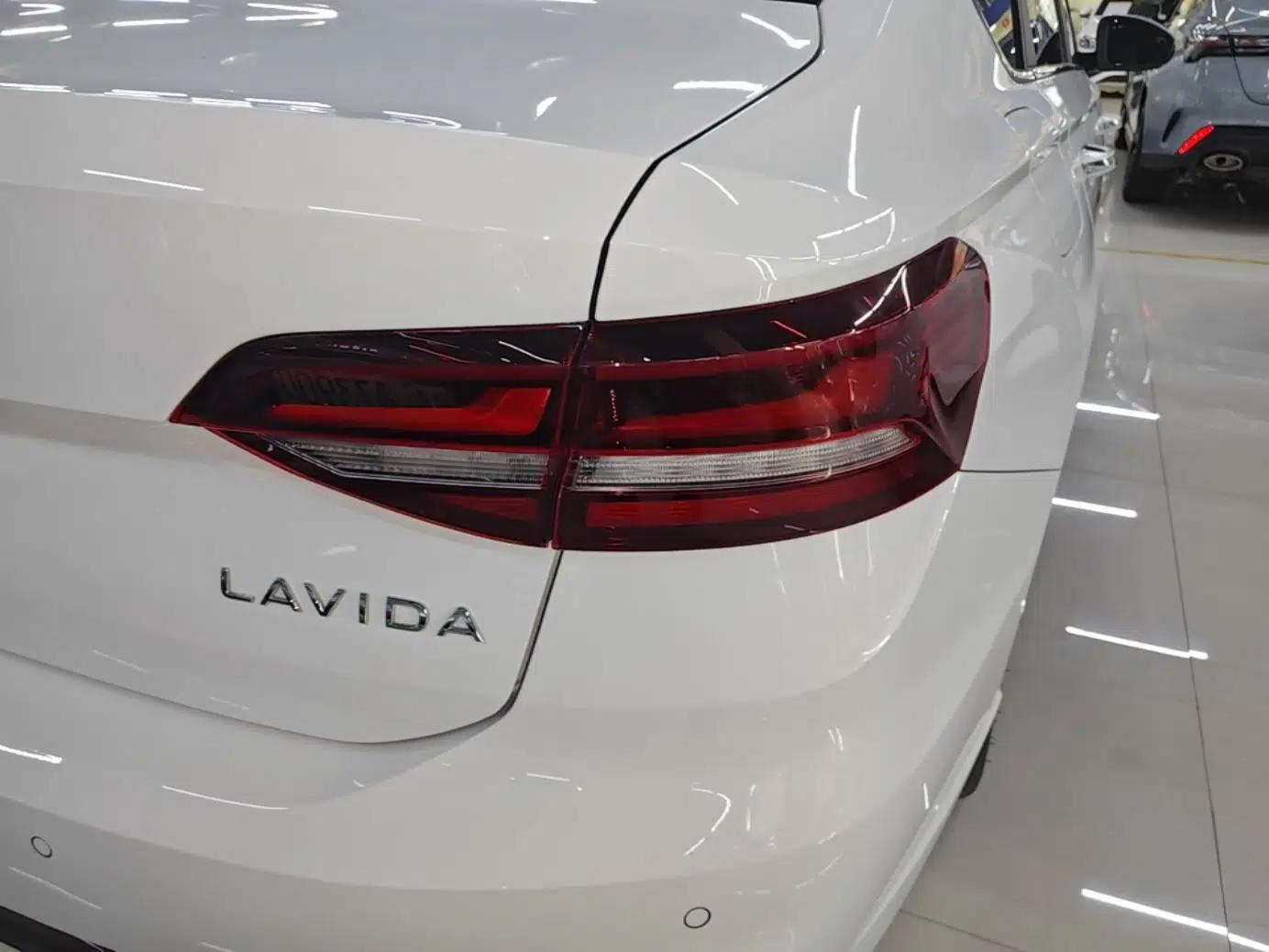 Volkswagen Lavida 2024 1.5L Automatic Full-Comfort Version — миниатюра 14