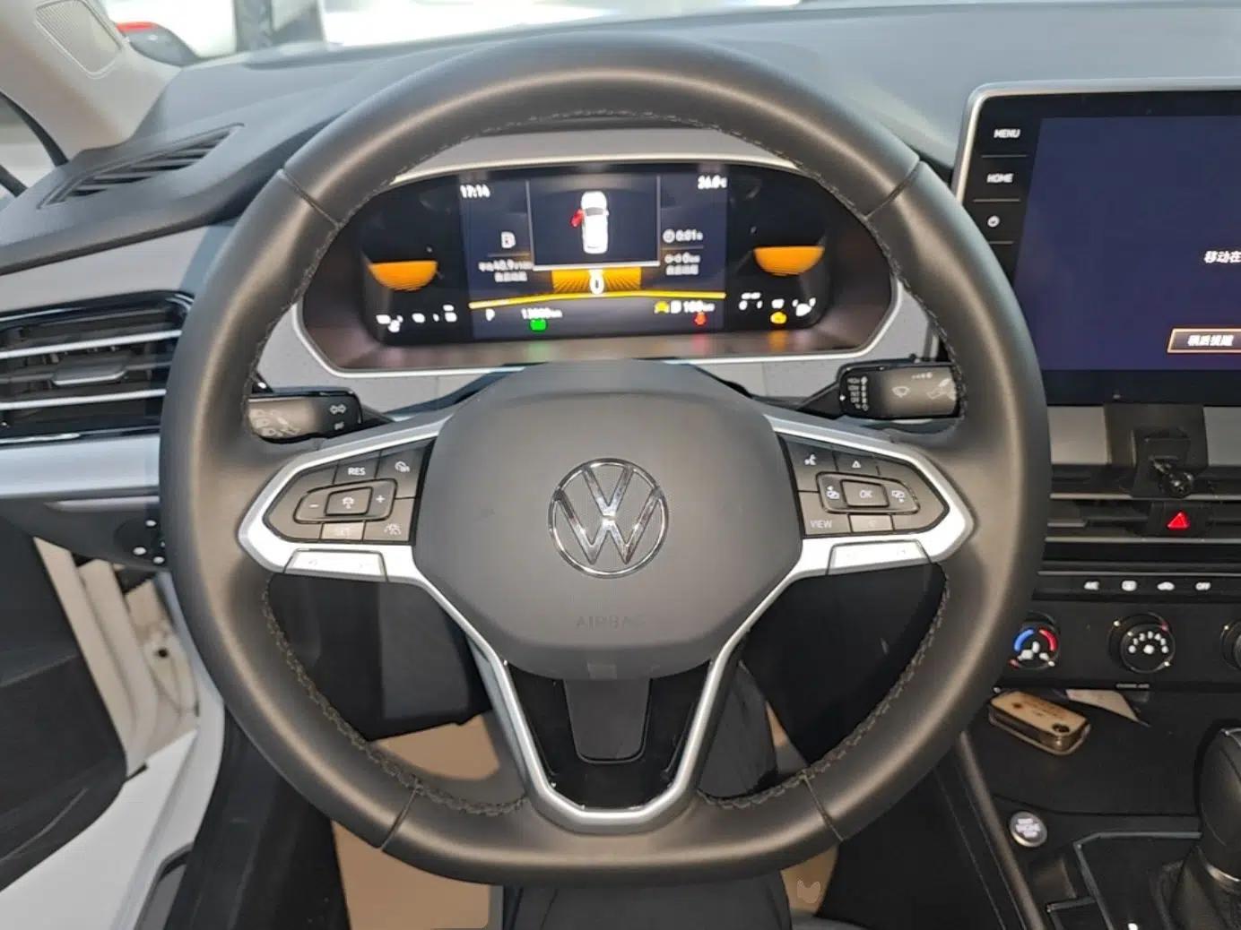 Volkswagen Lavida 2024 1.5L Automatic Full-Comfort Version — миниатюра 18