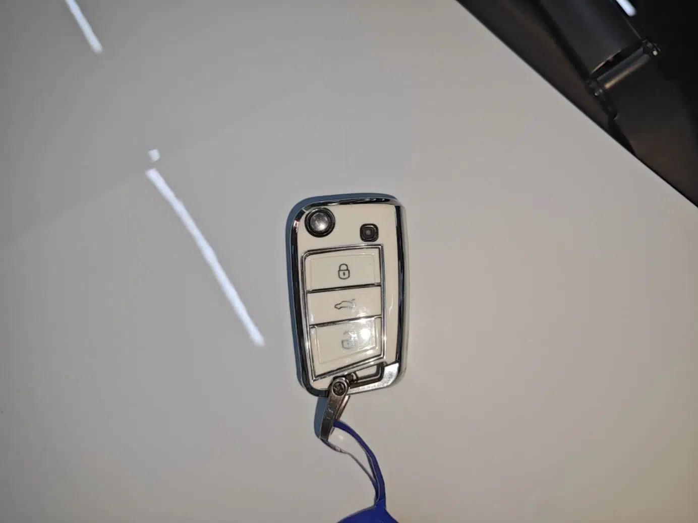Volkswagen Lavida 2024 1.5L Automatic Full-Comfort Version — миниатюра 28