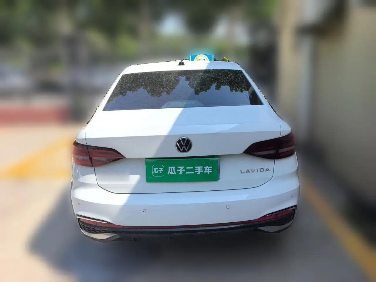 Volkswagen Lavida 2024 1.5L Automatic Starry Sky 5 Million Edition — миниатюра 5