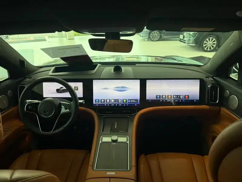 Wenjie M9 2024 Ultra Range Extended 6-Seater — миниатюра 7