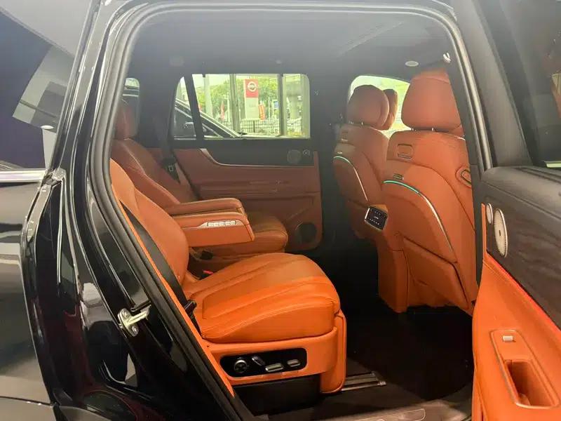 Wenjie M9 2024 Ultra Range Extended 6-Seater — миниатюра 9
