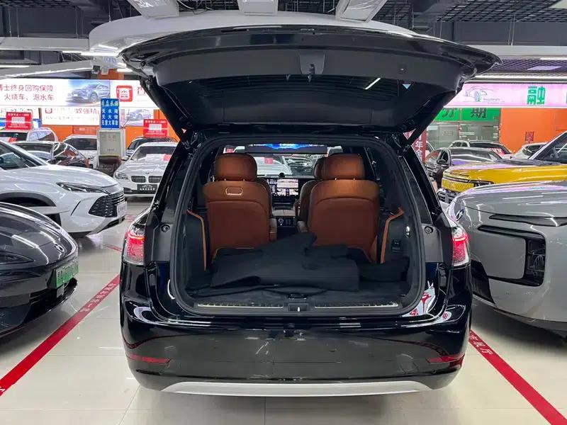 Wenjie M9 2025 Extended Range Max 6-Seat Version (896-line LiDAR) — миниатюра 12