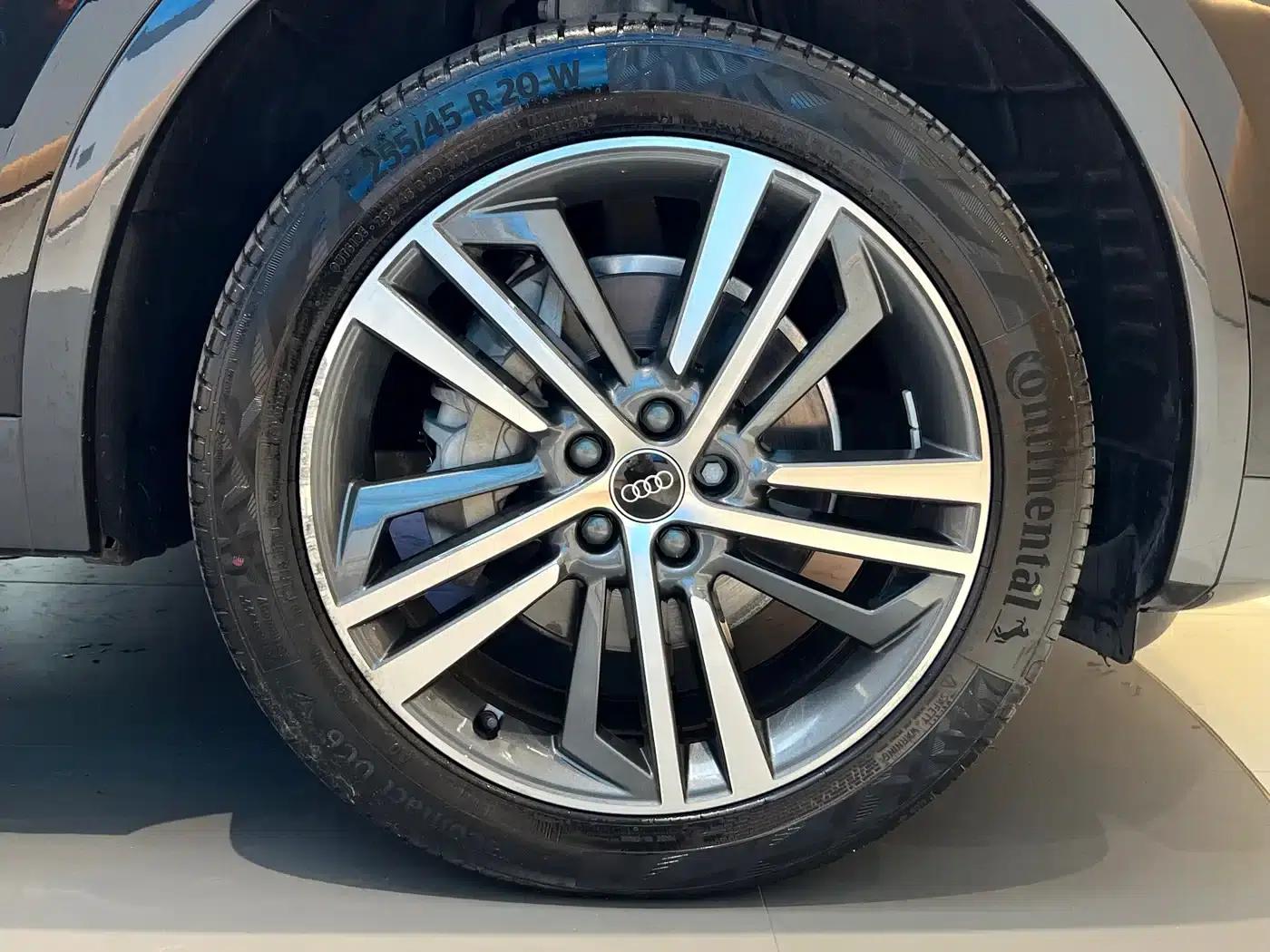 Audi Q5L 2022 40T Luxury Dynamic — миниатюра 4