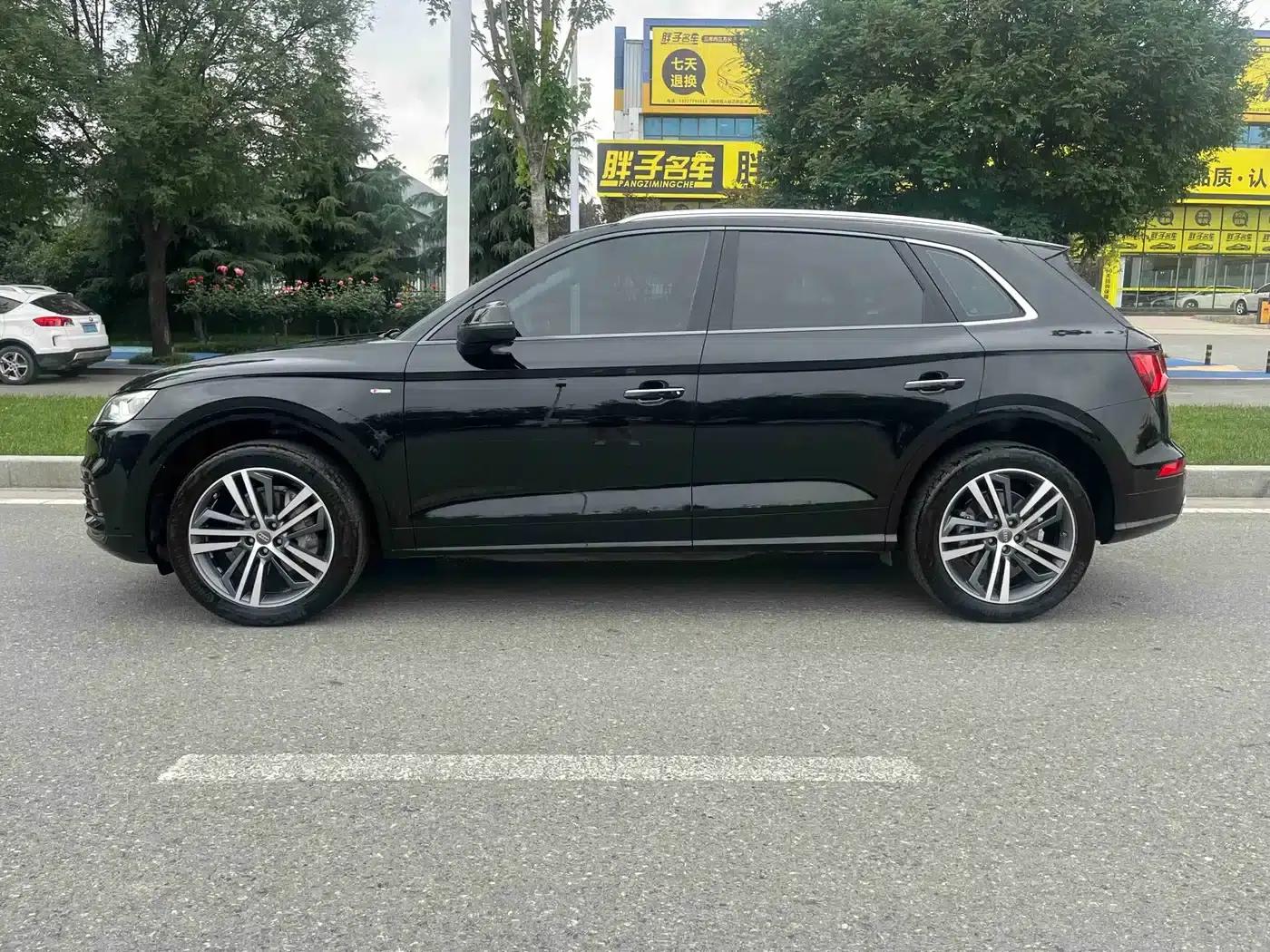 Audi Q5L 2020 40 TFSI Luxury Fashion Edition — миниатюра 15