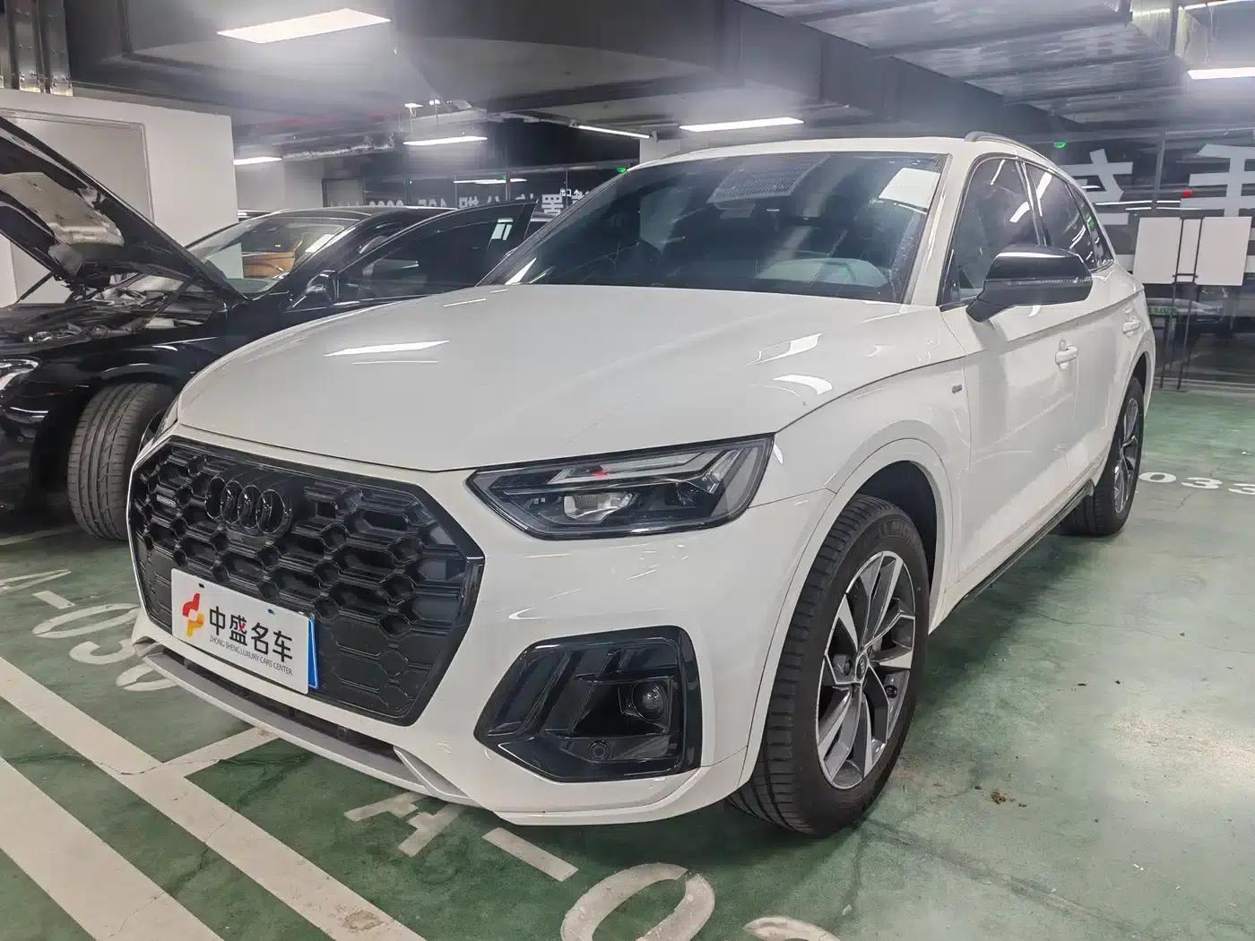 Audi Q5L 2023 40T Luxury Dynamic — миниатюра 1