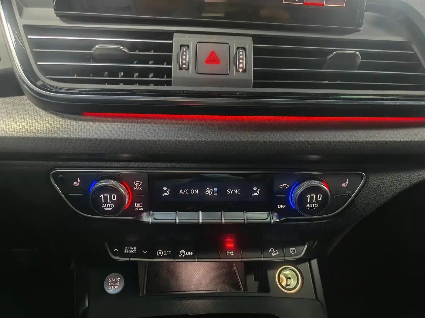 Audi Q5L 2023 40T Luxury Dynamic — миниатюра 11