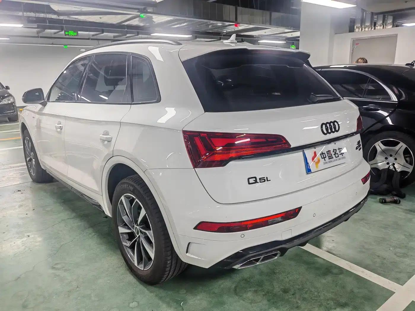 Audi Q5L 2023 40T Luxury Dynamic — миниатюра 3