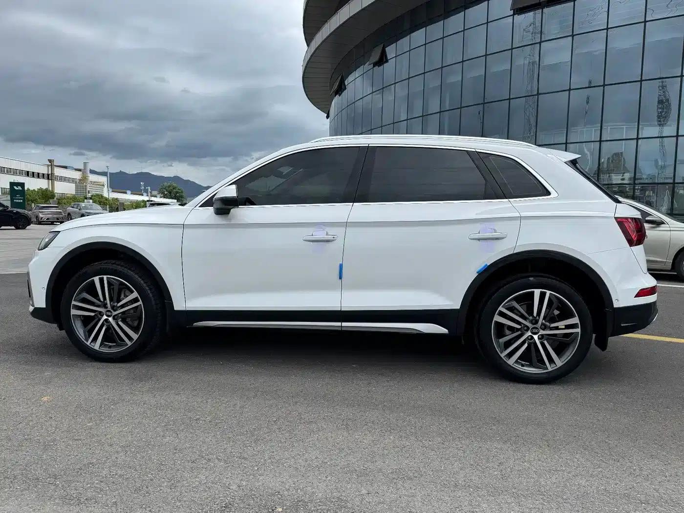 Audi Q5L 2022 Facelift 40T Luxury Elegance — миниатюра 17