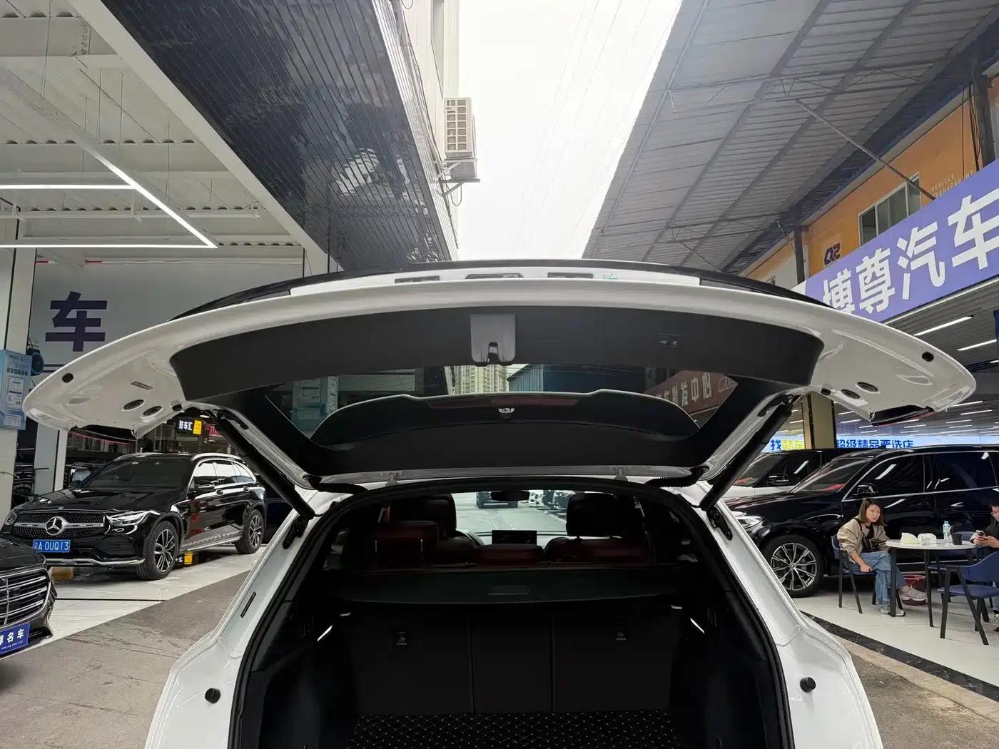 Audi Q5L 2024 40 TFSI Luxury Dynamic — миниатюра 19
