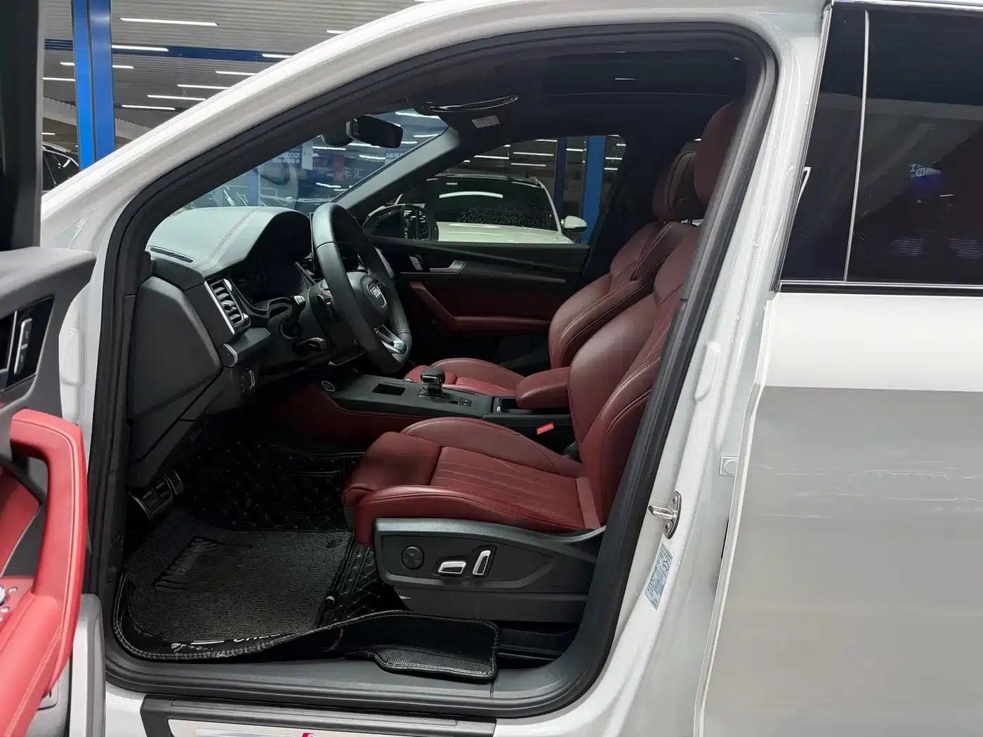 Audi Q5L 2024 40 TFSI Luxury Dynamic — миниатюра 6