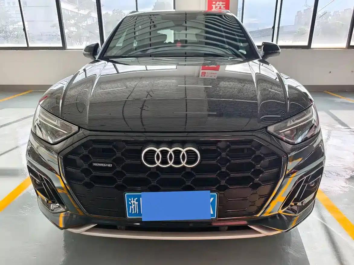 Audi Q5L 2025 40 TFSI Luxury Dynamic — миниатюра 2