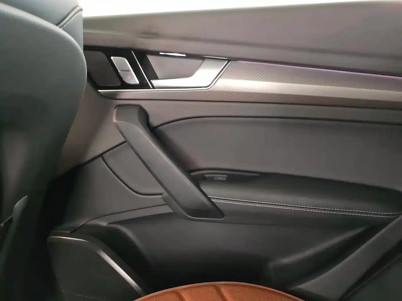 Audi Q5L 2025 40 TFSI Luxury Dynamic — миниатюра 15