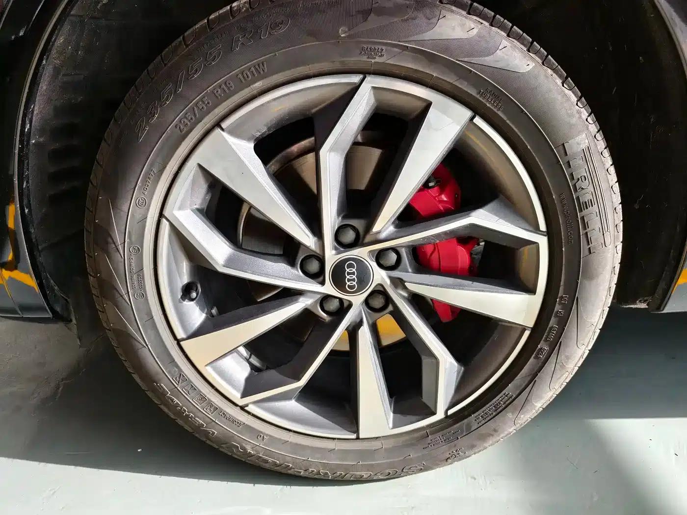 Audi Q5L 2025 40 TFSI Luxury Dynamic — миниатюра 4