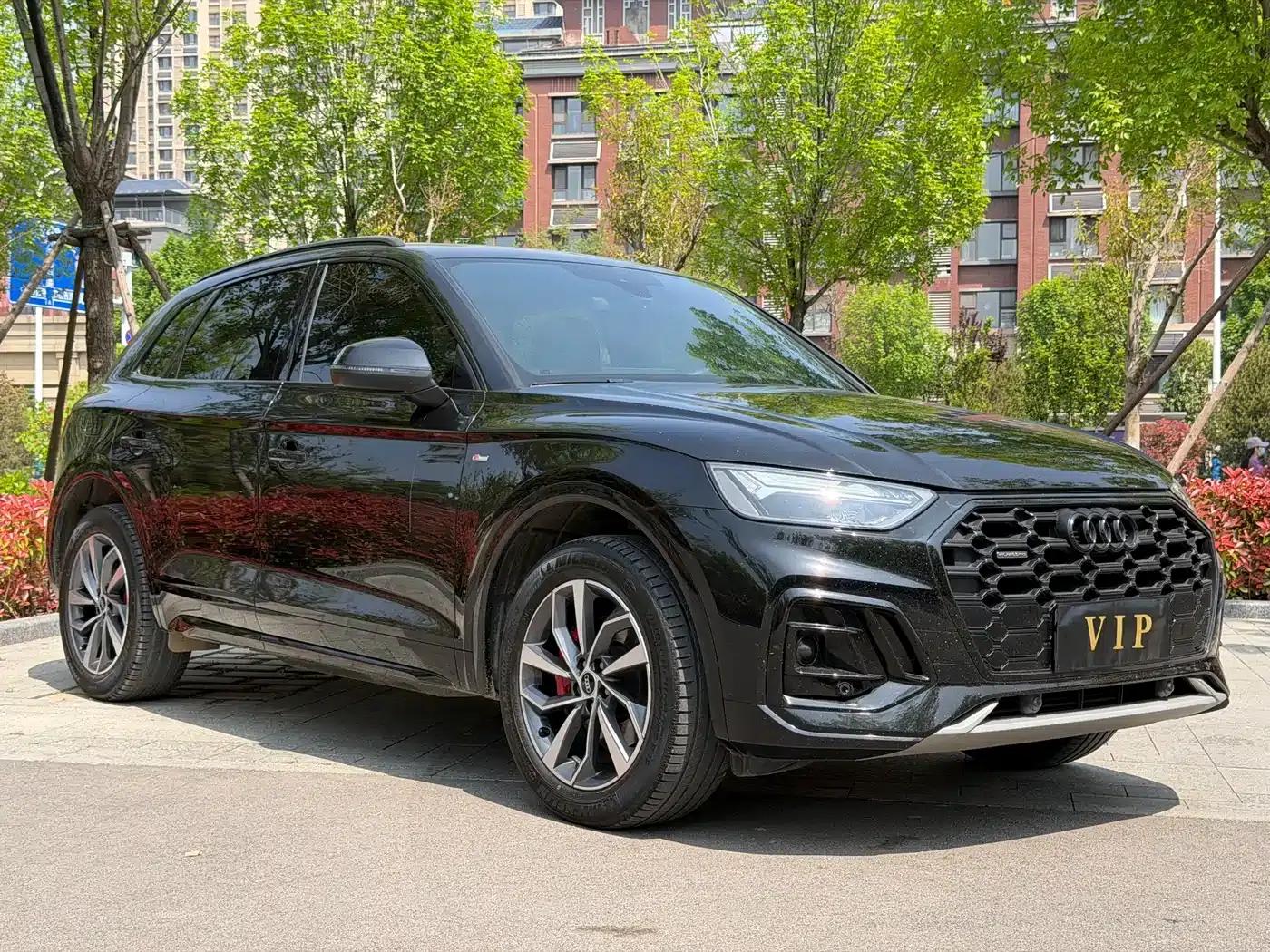 Audi Q5L 2024 40 TFSI Luxury Dynamic — миниатюра 3
