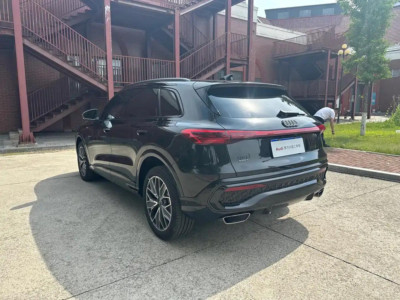 Audi Q5L 2026 2.0T Exclusive Edition for Million Users — миниатюра 4