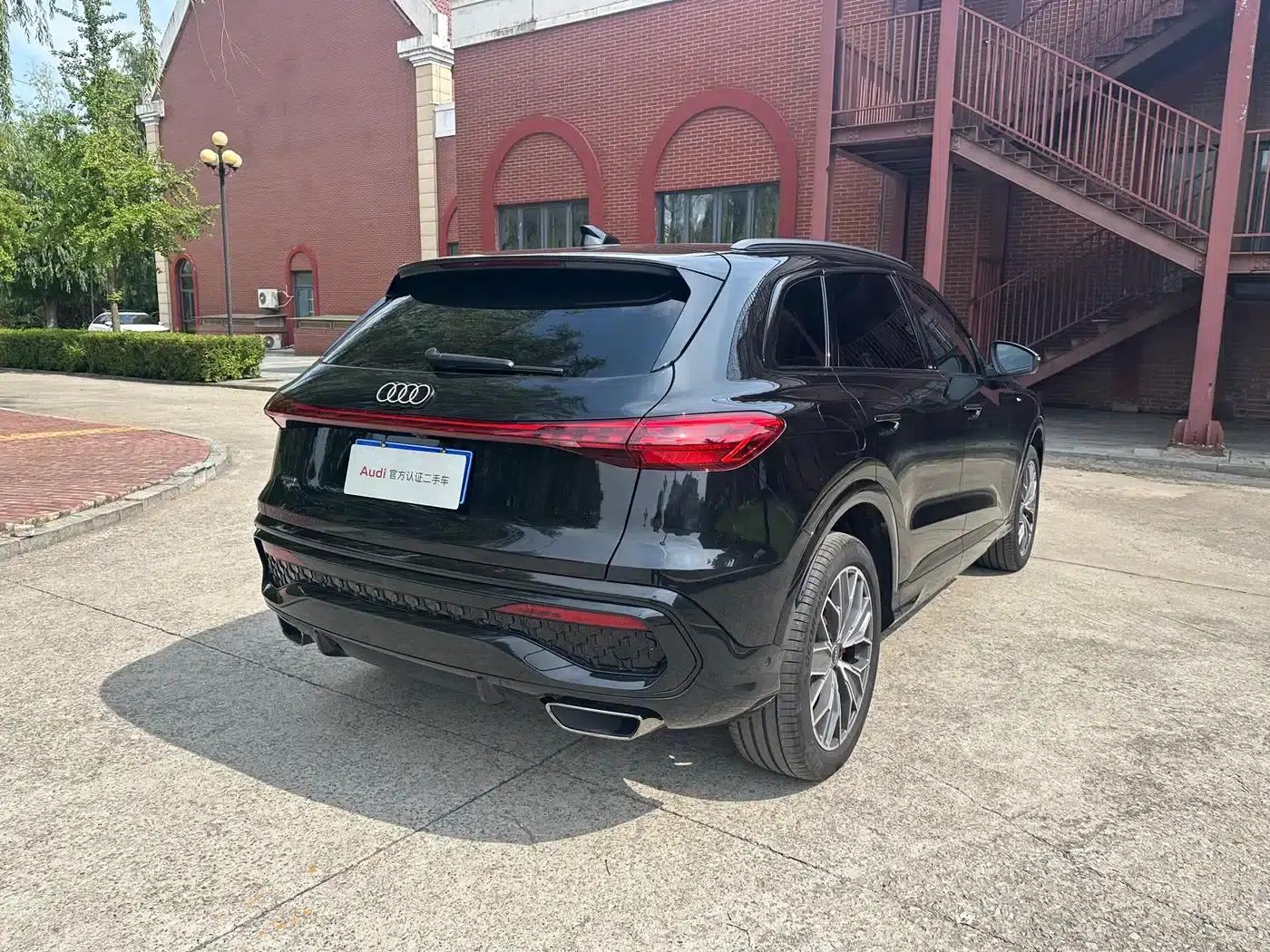 Audi Q5L 2026 2.0T Exclusive Edition for Million Users — миниатюра 6